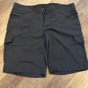 Columbia Women's Black Cargo Shorts